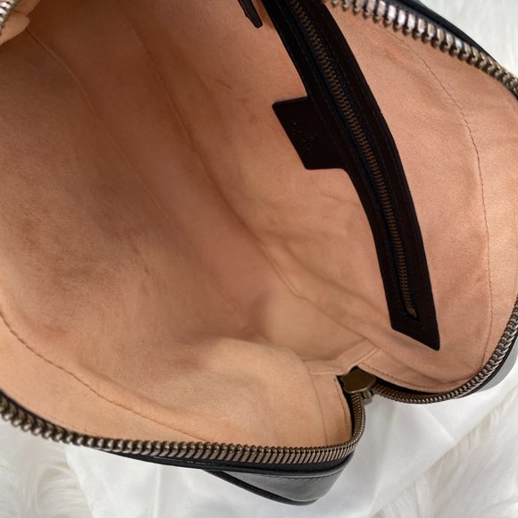 Gucci GG Marmont Matelasse Square Belt Bag - Picture 9 of 16